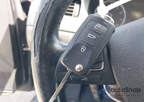 2012 Volkswagen Jetta 2.5L Se из США, поврежденный, VIN 3VWDP7AJ4CM323219